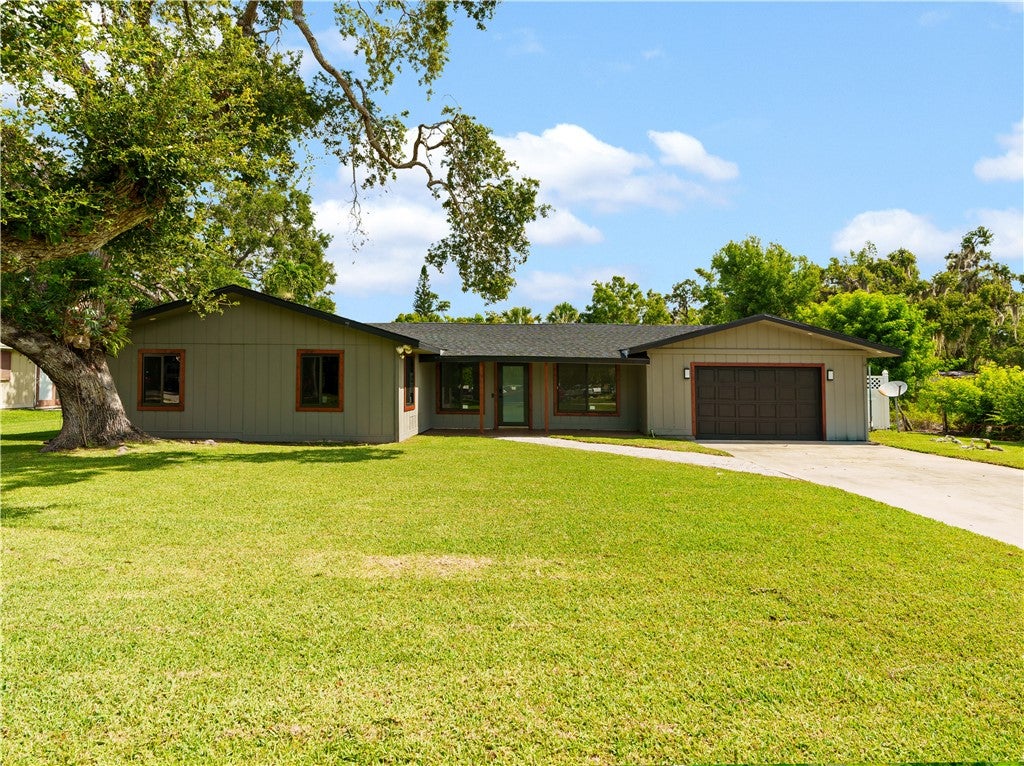 146 11 St, Vero Beach, FL 32962