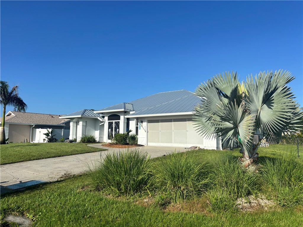 502 Ponoka St, Sebastian, FL 32958 photo