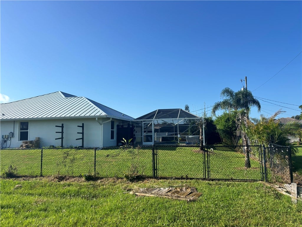 502 Ponoka St, Sebastian, FL 32958 photo