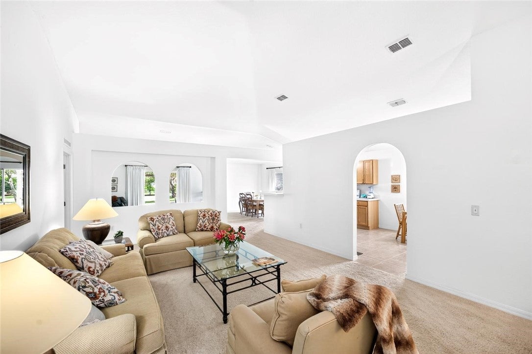 6024 Ridge Lake Cir, Vero Beach, FL 32967 photo