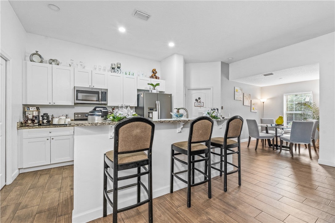 1035 34 Ave, Vero Beach, FL 32968 photo