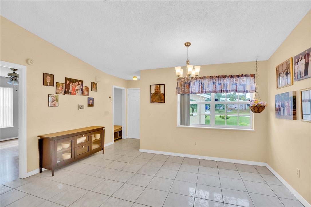 124 Englar Dr, Sebastian, FL 32958 photo