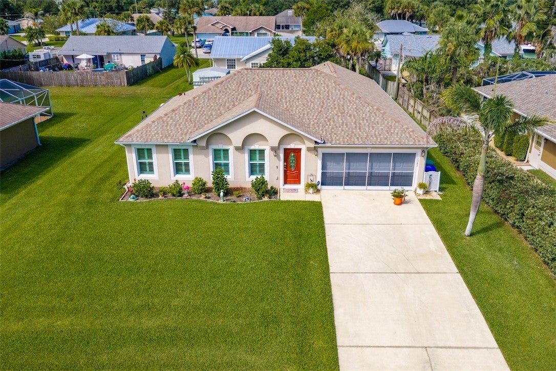 1385 Haverford Ln, Sebastian, FL 32958