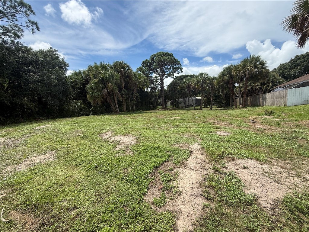 7815 105 Ct, Vero Beach, FL 32967 photo