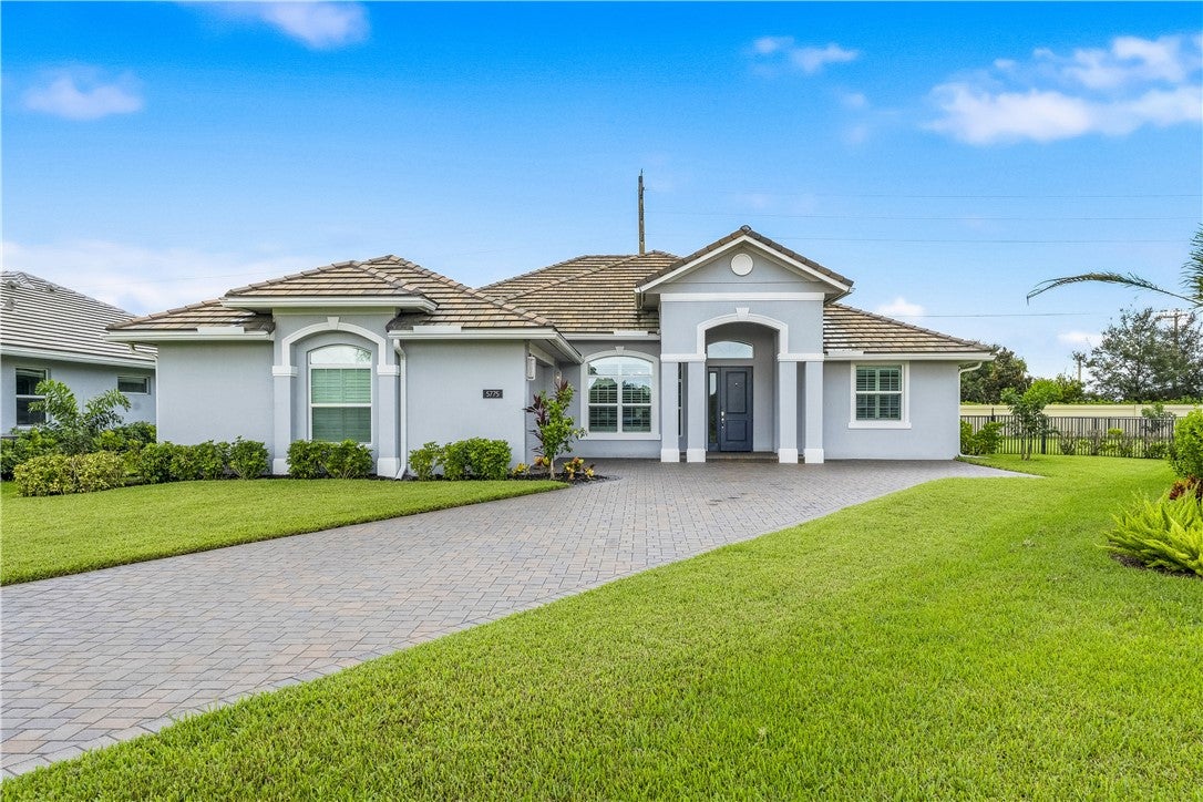 5775 Bent Pine Sq, Vero Beach, FL 32967 photo