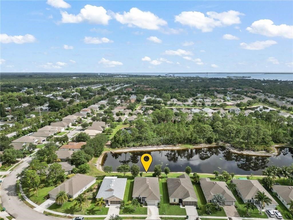 433 Briarcliff Cir, Sebastian, FL 32958 photo