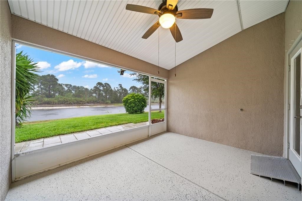 433 Briarcliff Cir, Sebastian, FL 32958 photo