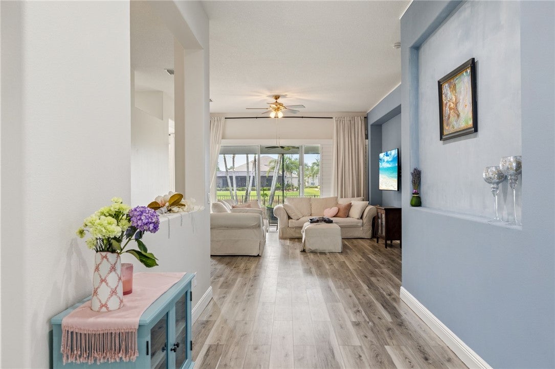 670 Tangelo Cir, Vero Beach, FL 32968 photo