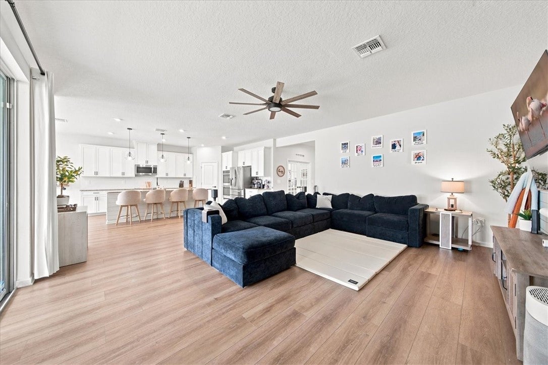 4221 Keeson Cir, Vero Beach, FL 32967 photo