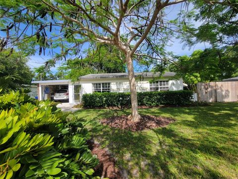 Single Family Residence in Vero Beach FL 2136 33rd Avenue.jpg