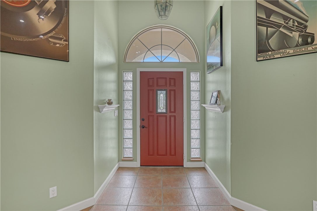 688 Fleming St, Sebastian, FL 32958 photo
