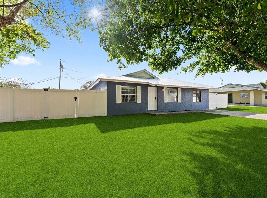 304 8 Ave, Vero Beach, FL 32962