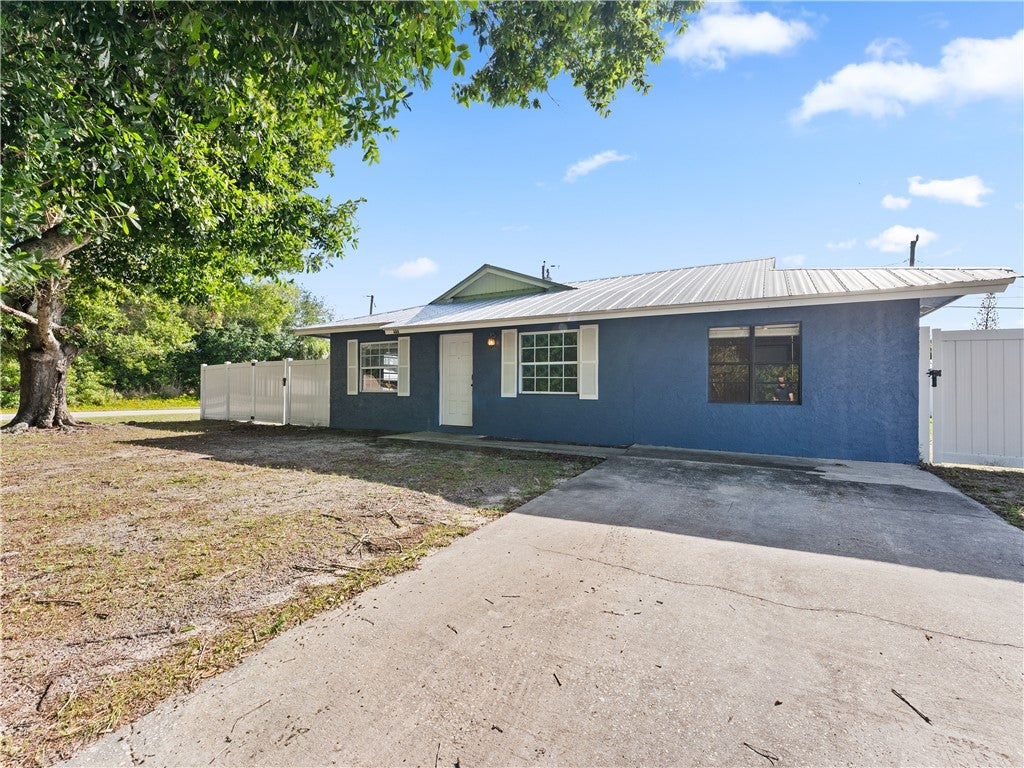 304 8 Ave, Vero Beach, FL 32962 photo