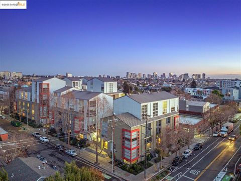 Condominium in Oakland CA 1007 41St St.jpg