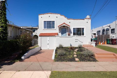Single Family Residence in Oakland CA 2607 66Th Ave.jpg