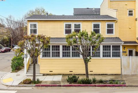 Condominium in Oakland CA 1450 34Th St.jpg