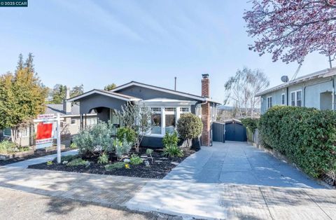 Single Family Residence in Oakland CA 3100 Rawson St.jpg