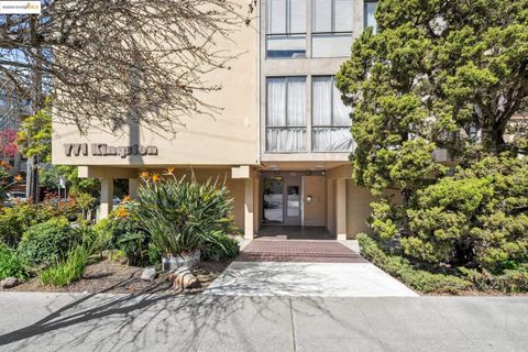 Condominium in Oakland CA 771 Kingston Ave.jpg