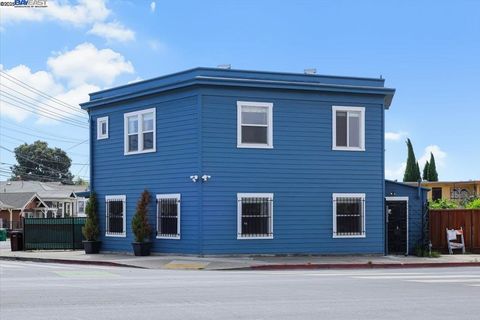 Single Family Residence in Oakland CA 1621 50th Ave.jpg