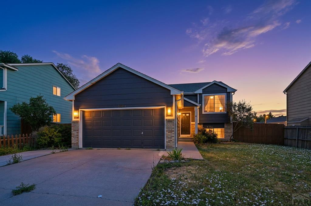 858 Marshall Dr, Fountain, CO 80817 photo