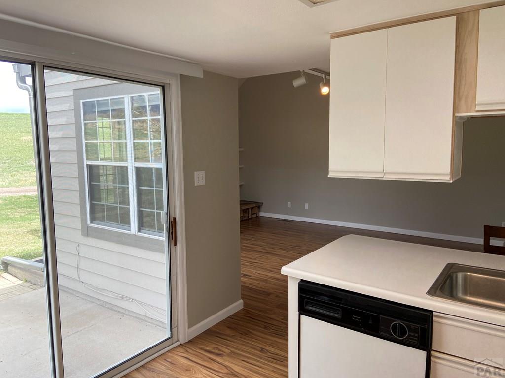 332 Cobblestone Dr, Colorado Springs, CO 80609 photo
