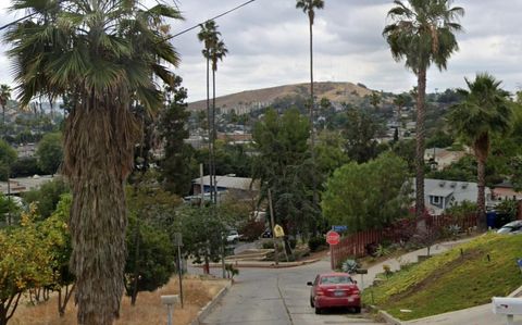  in Los Angeles CA Pueblo Ave. Near Cudahy St..jpg