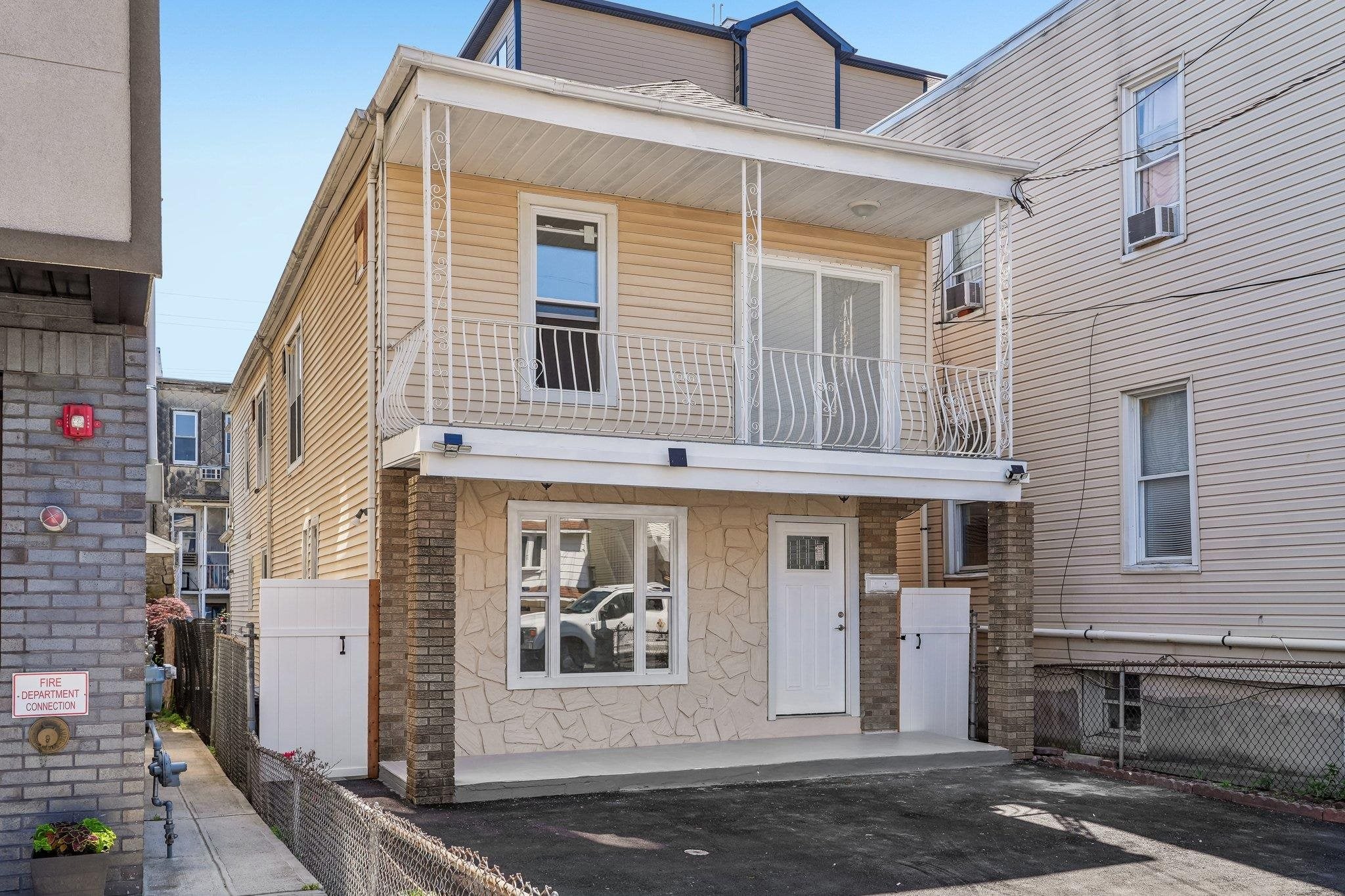 209 71st, Guttenberg, NJ 07093 photo