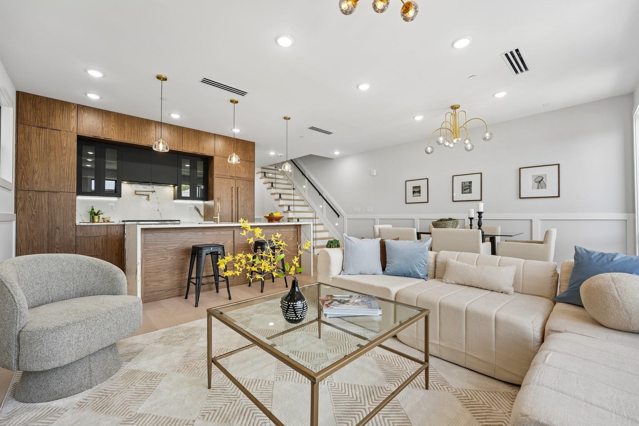 33 Bleecker St #3, Jersey City, NJ 07307 photo
