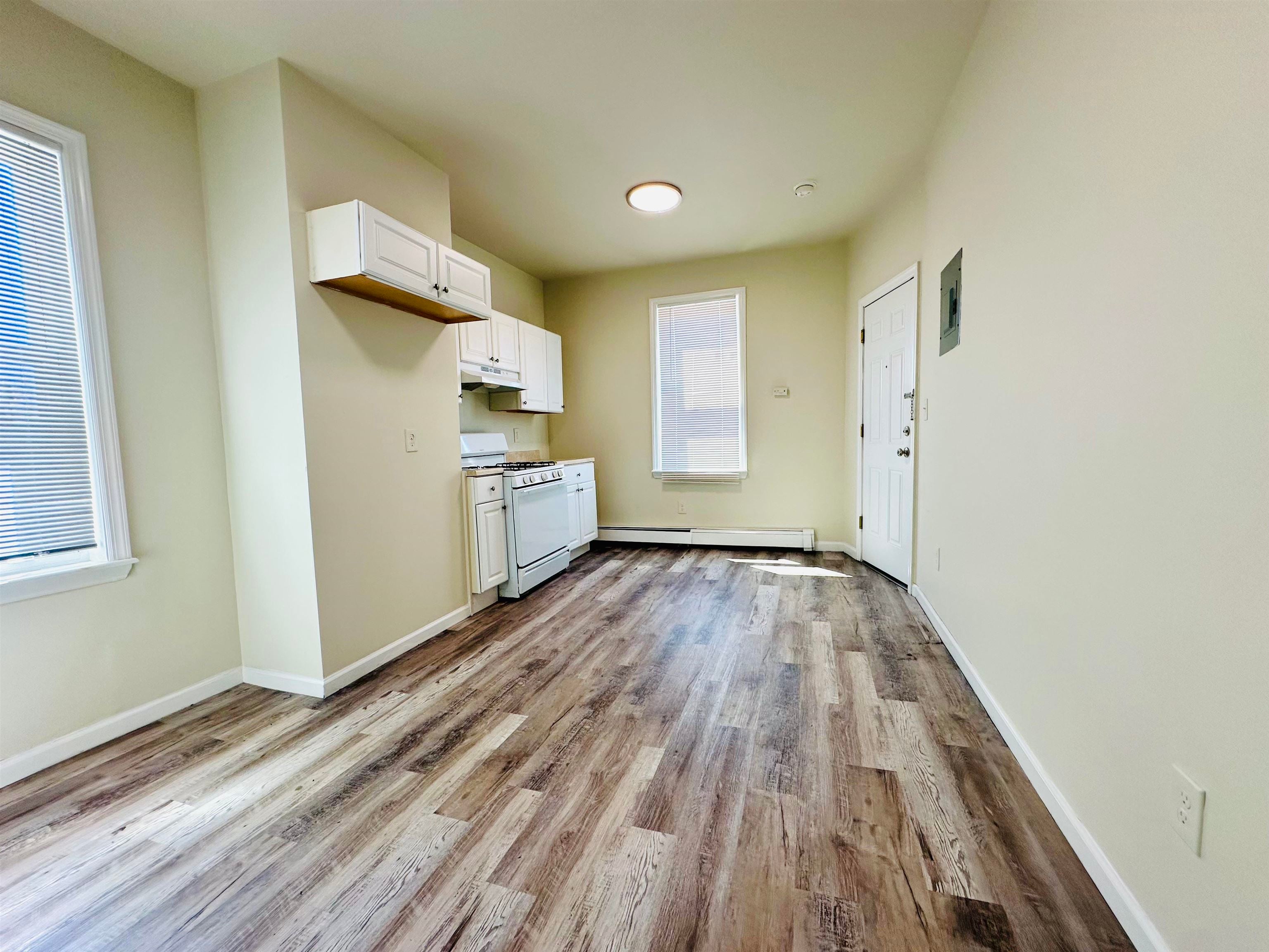 1052 Garfield Ave, Jersey City, NJ 07304 photo