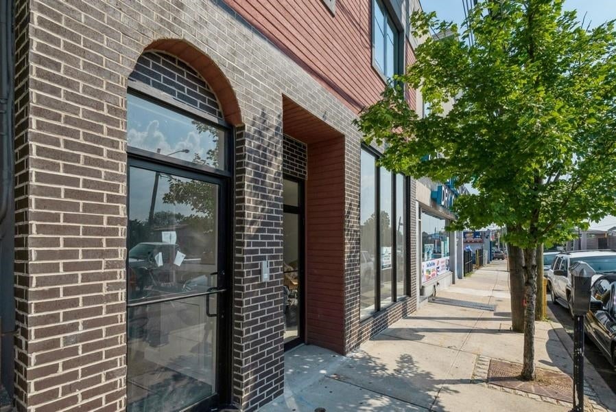 5518 Kennedy Blvd, West New York, NJ 07093