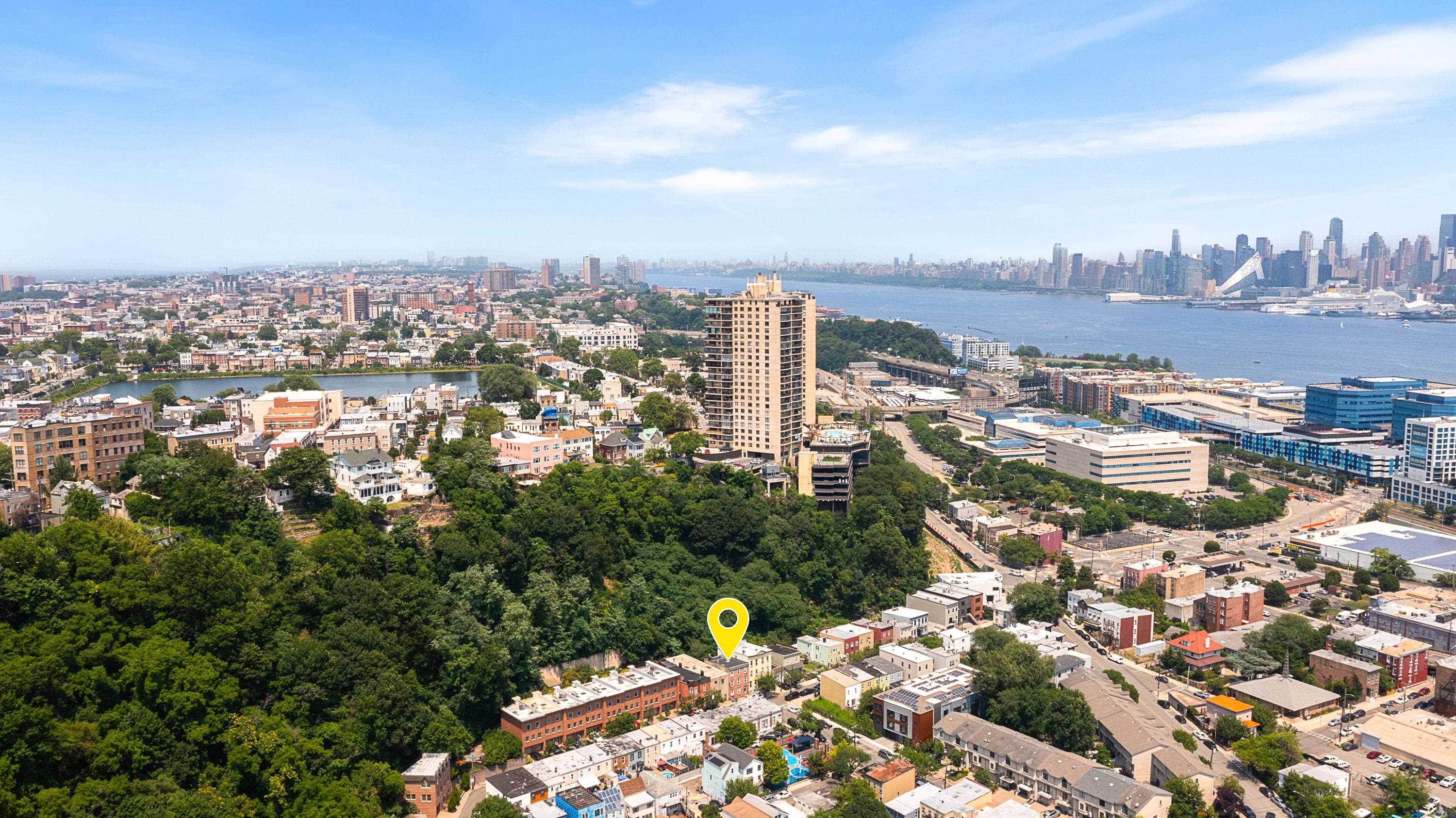 37 W 19th St, Weehawken, NJ 07086 photo