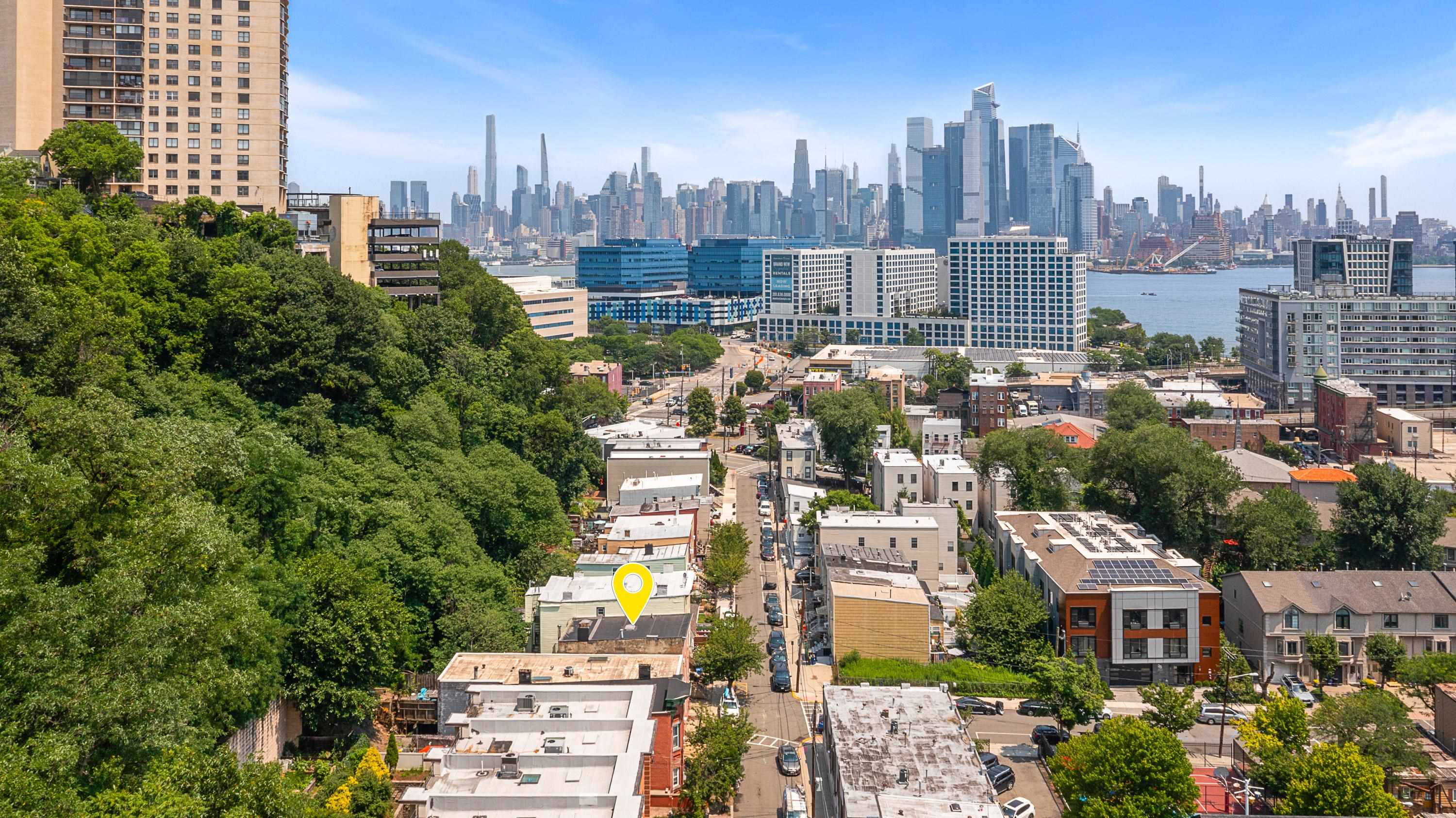 37 W 19th St, Weehawken, NJ 07086 photo