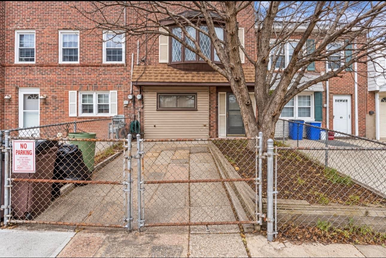 71 3rd St, Bayonne, NJ 07002 photo