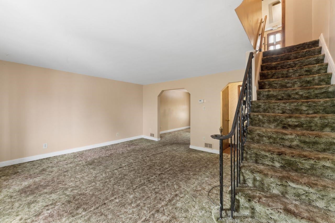 71 3rd St, Bayonne, NJ 07002 photo