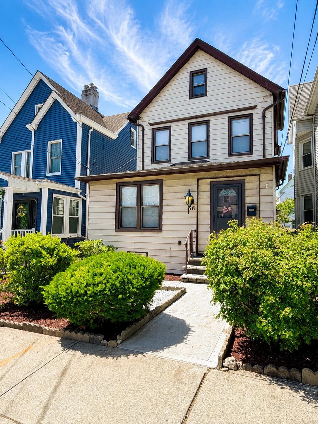 38 43rd St, Bayonne, NJ 07002