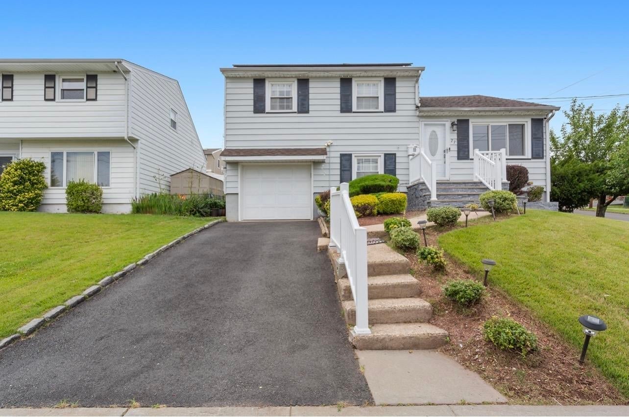 77 Bernice Rd, Belleville, NJ 07109
