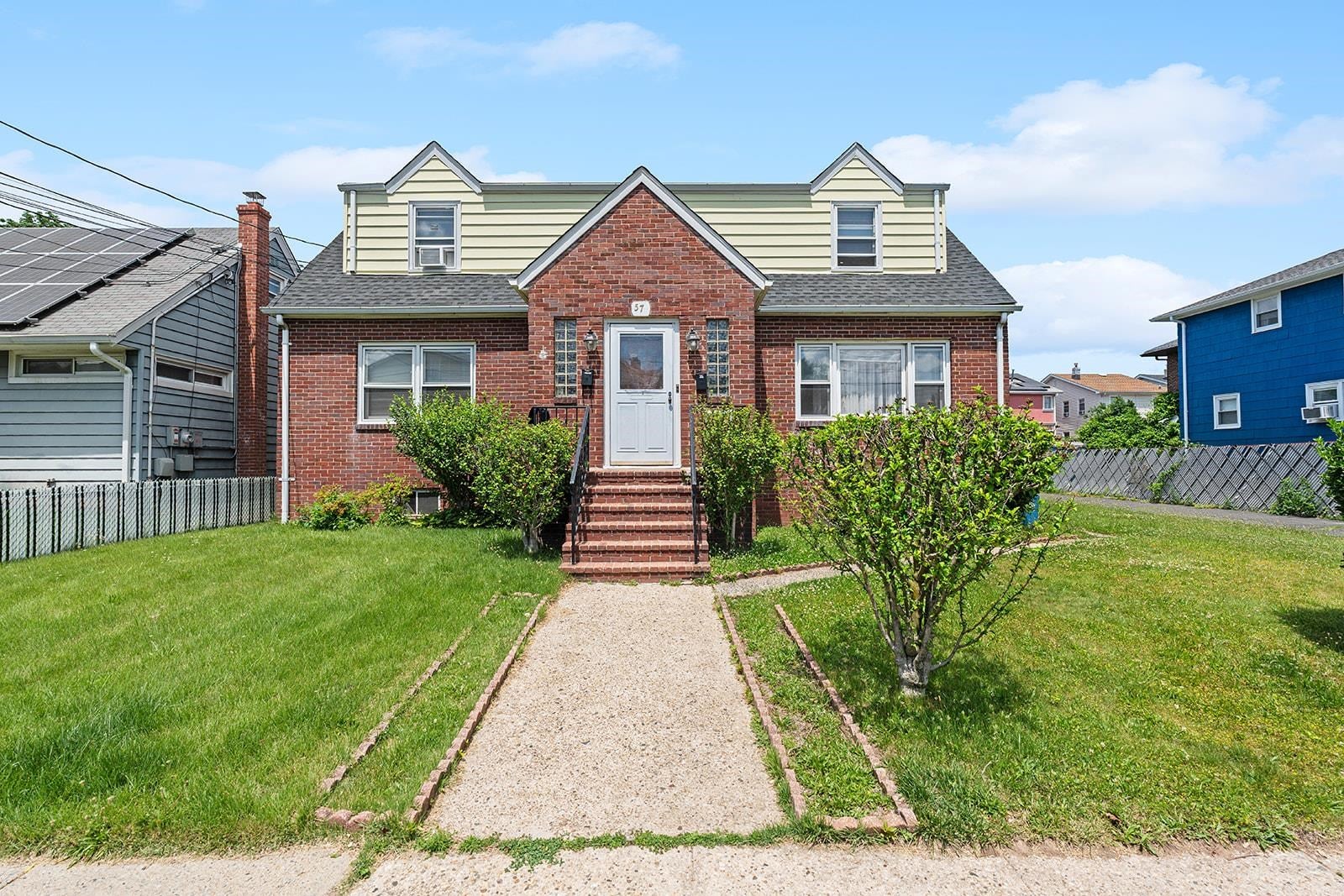 57 Devon St, North Arlington, NJ 07031