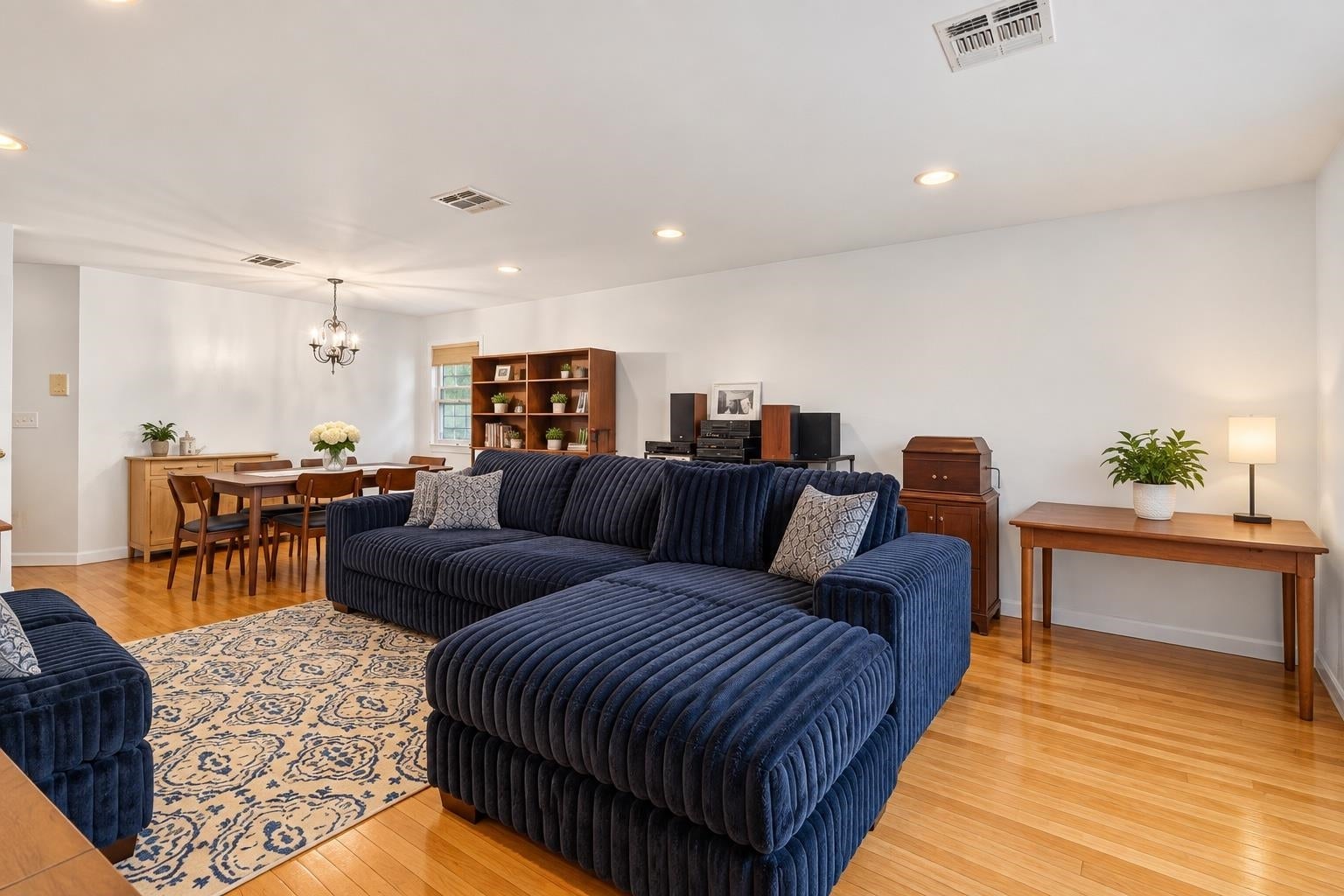 525 Avenue A, Bayonne, NJ 07002 photo