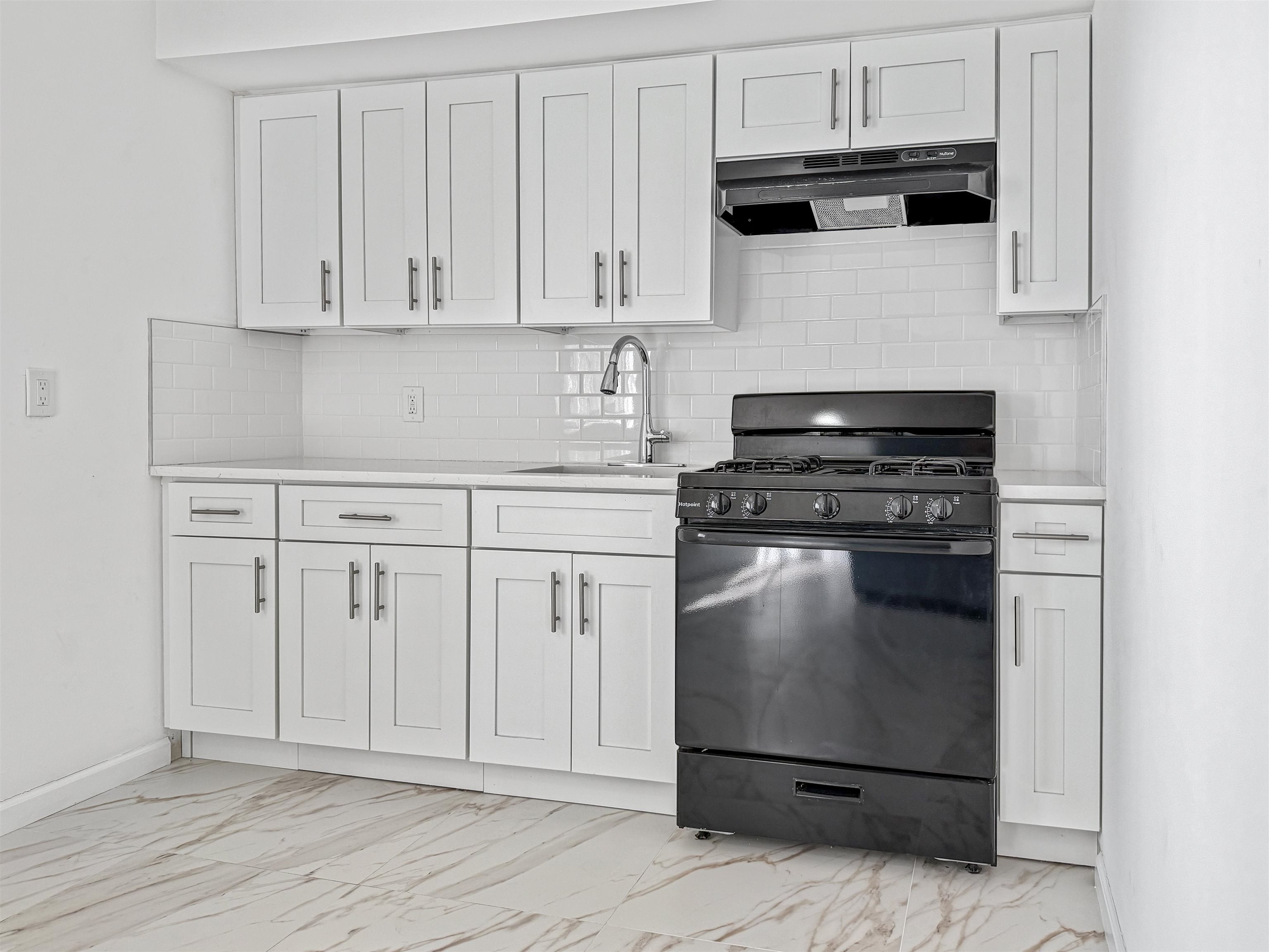 3605 Park Ave, Union City, NJ 07087