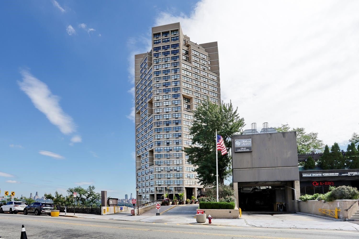 7004 Boulevard East, Guttenberg, NJ 07093