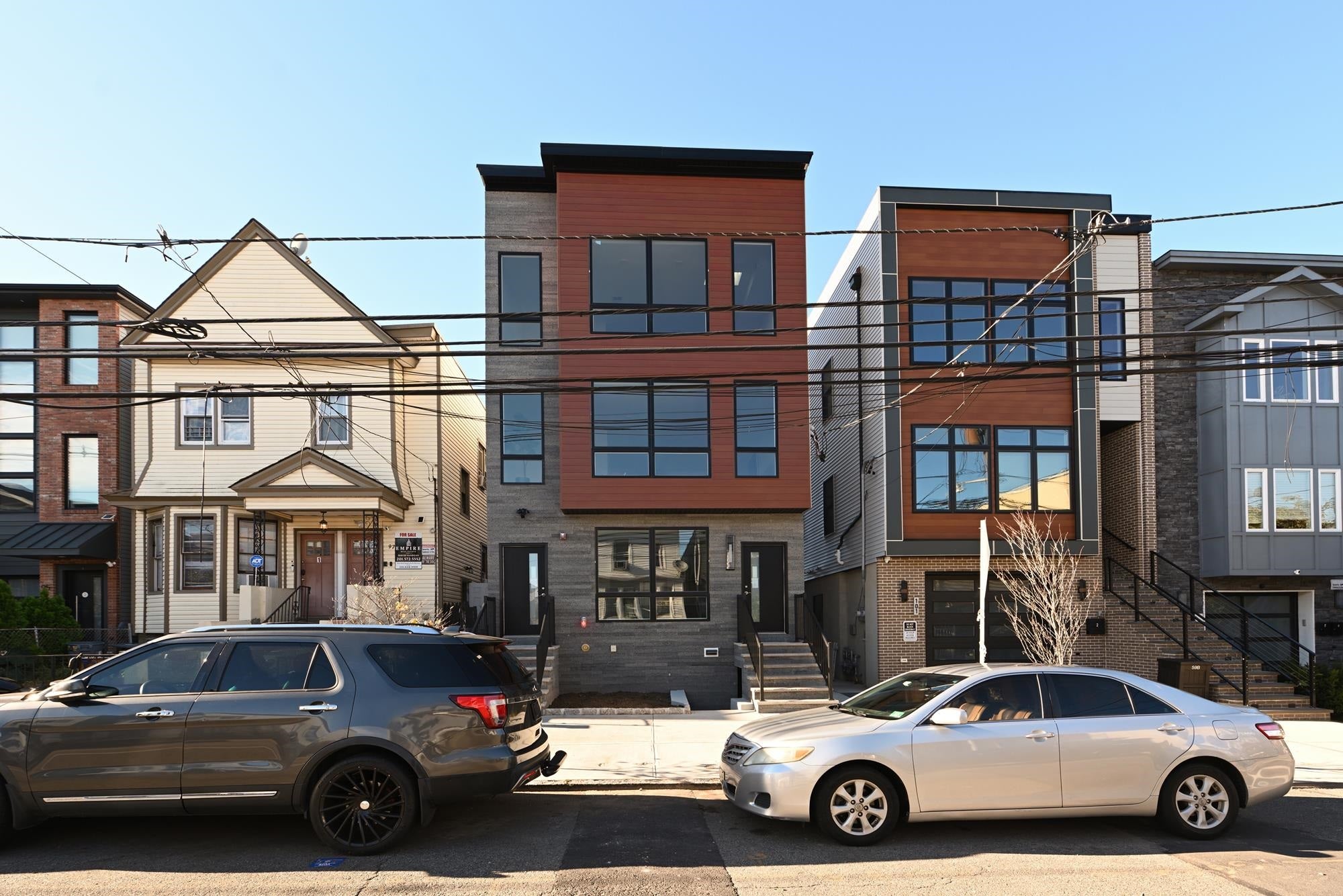 99 B Thorne St, Jersey City, NJ 07307