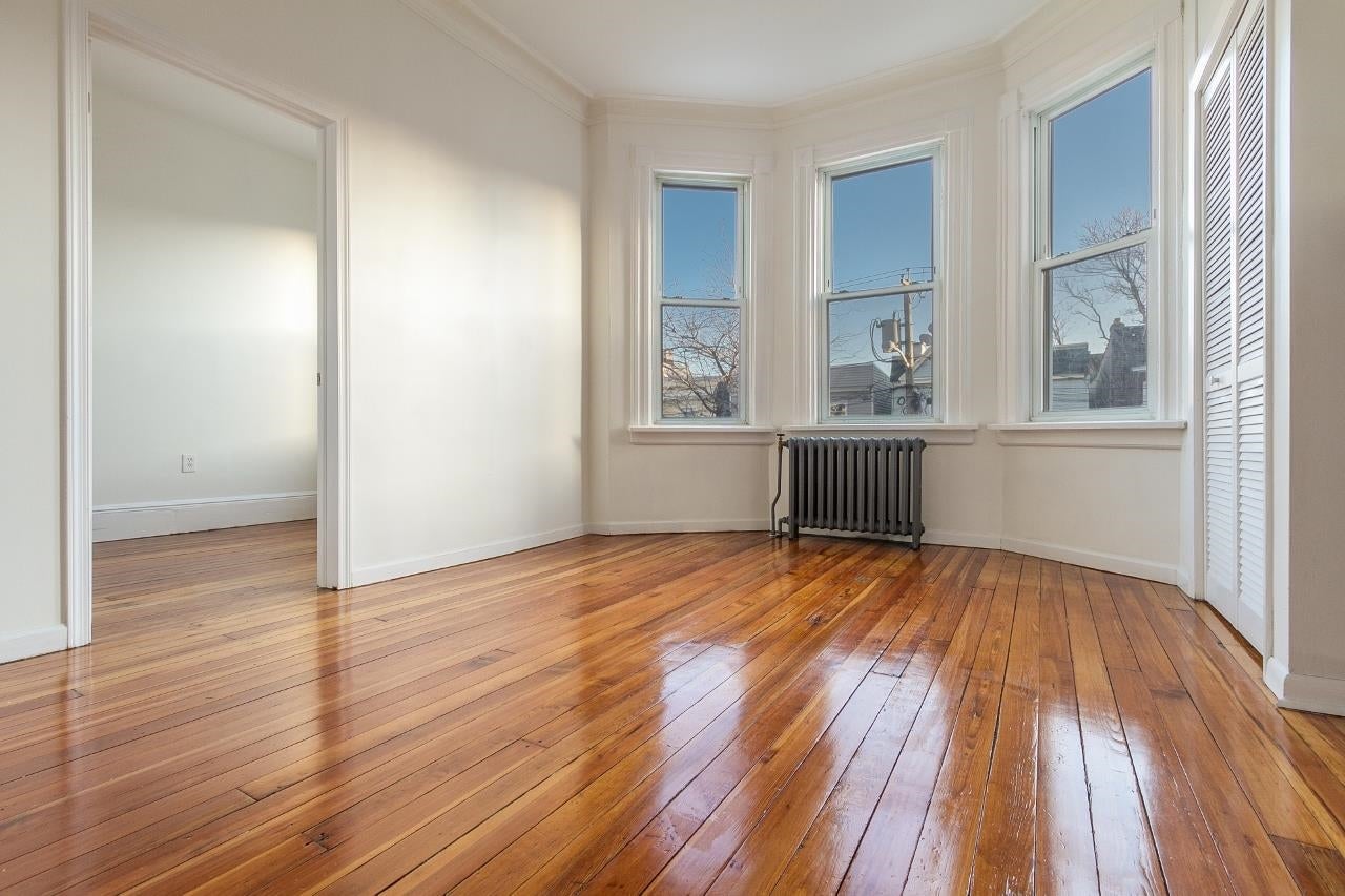 314 49th St, Union City, NJ 07087 photo