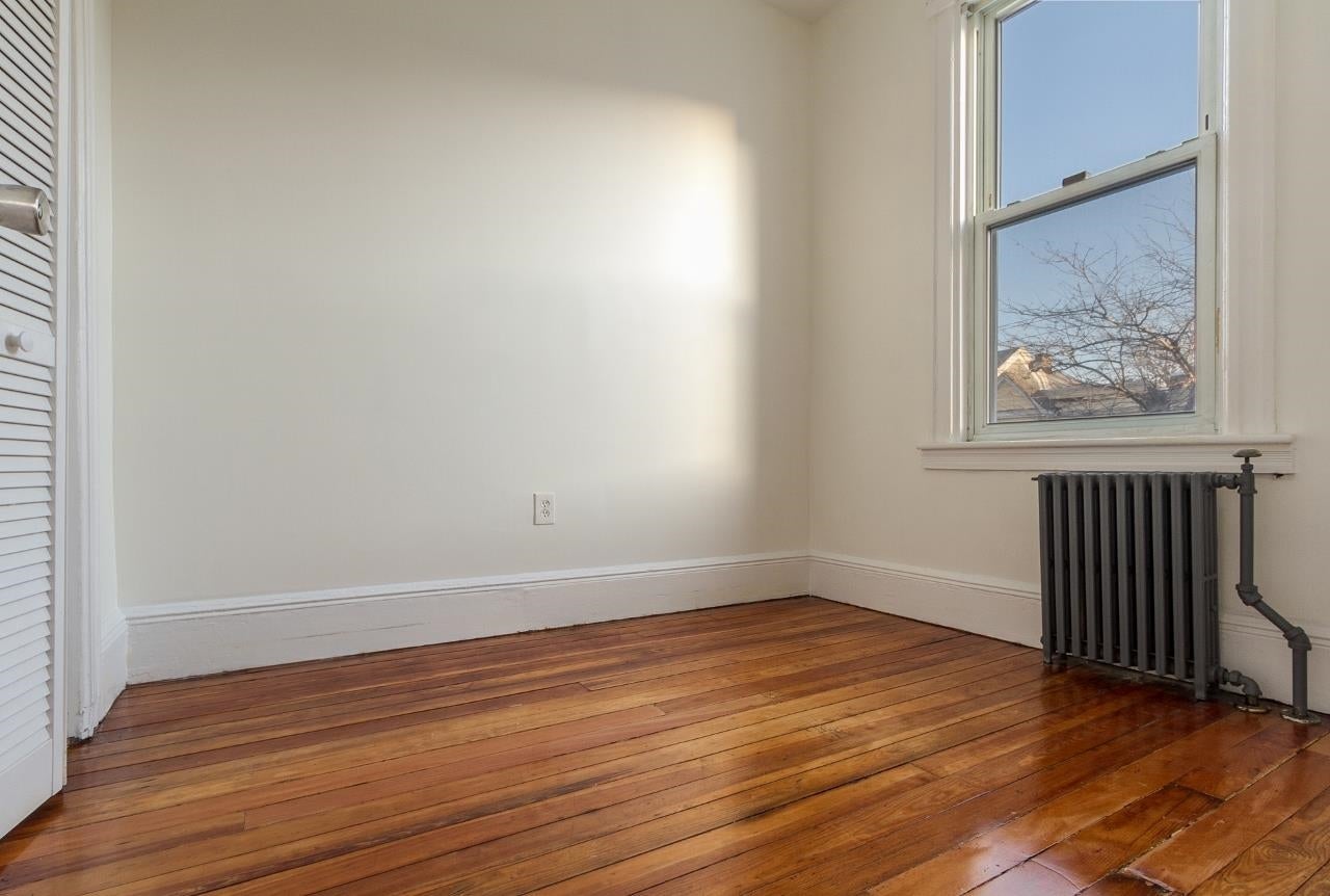 314 49th St, Union City, NJ 07087 photo