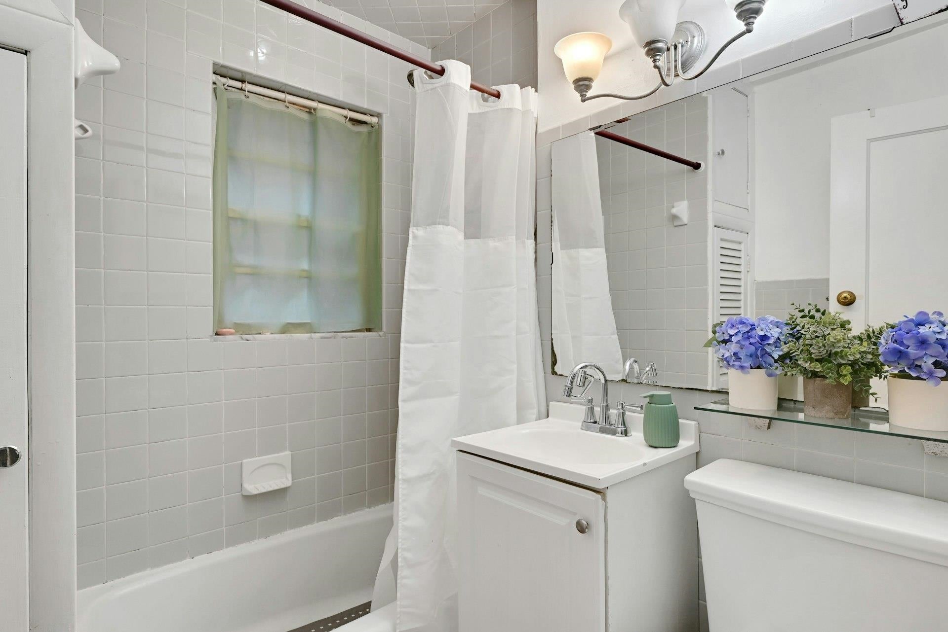 127 66th St, West New York, NJ 07093 photo