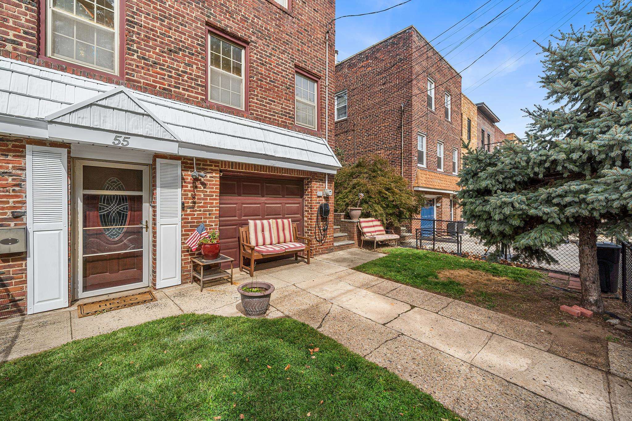 55 3rd St, Bayonne, NJ 07002
