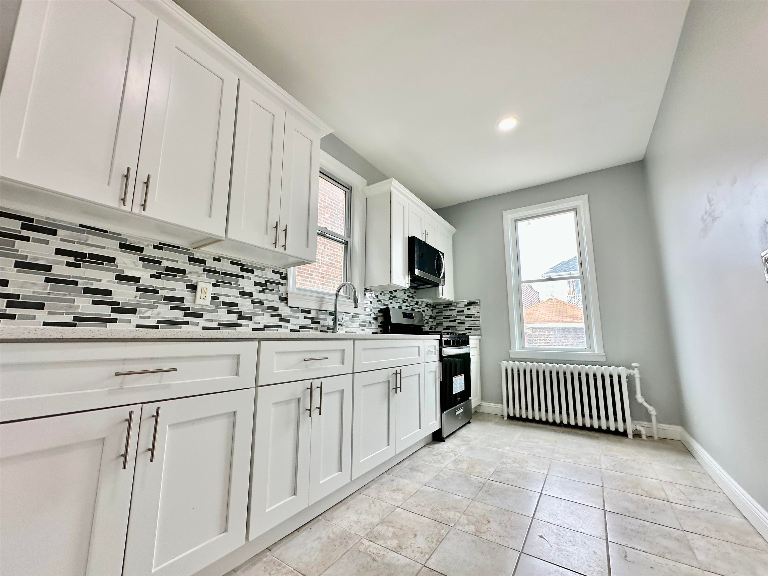 8609 2nd Ave, North Bergen, NJ 07047 photo