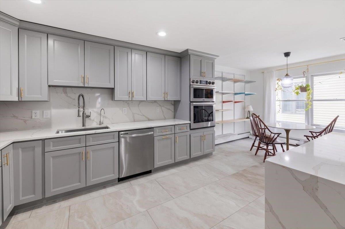 220 Cliff St, Cliffside Park, NJ 07010
