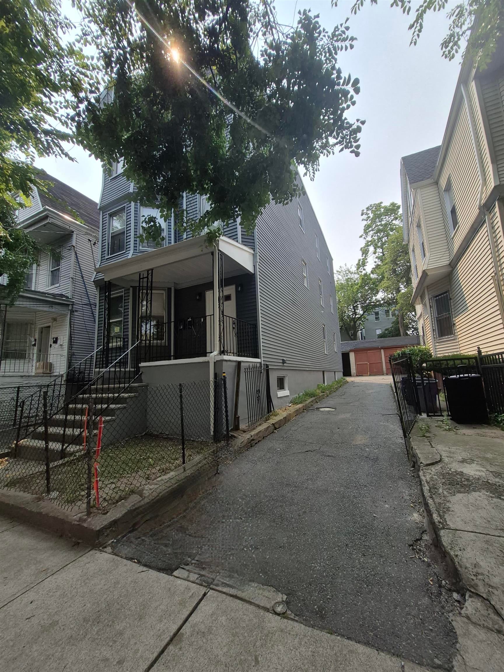 63 S 7th St, Newark, NJ 07107 photo