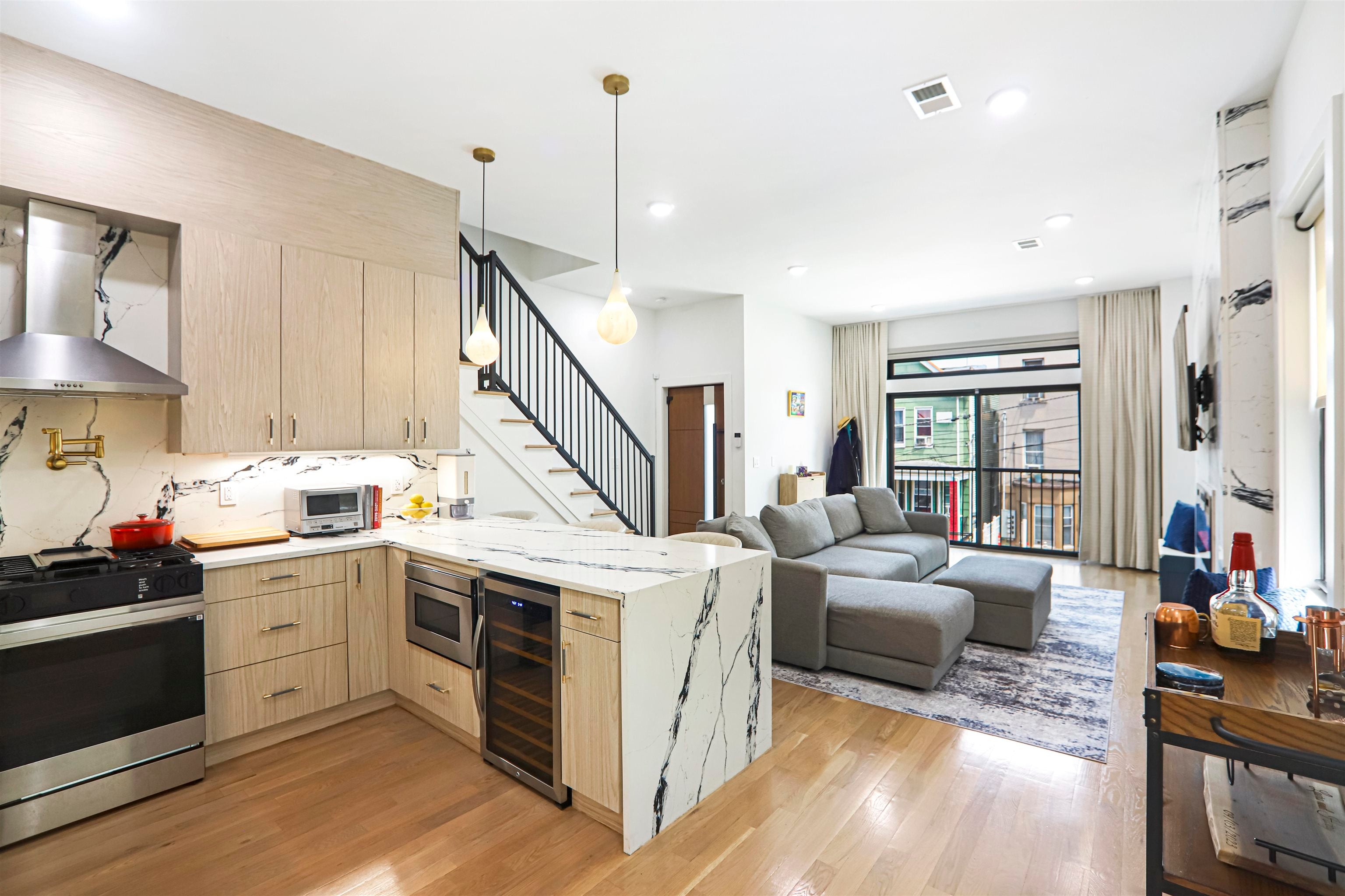231 Clinton Ave #2, Jersey City, NJ 07304 photo