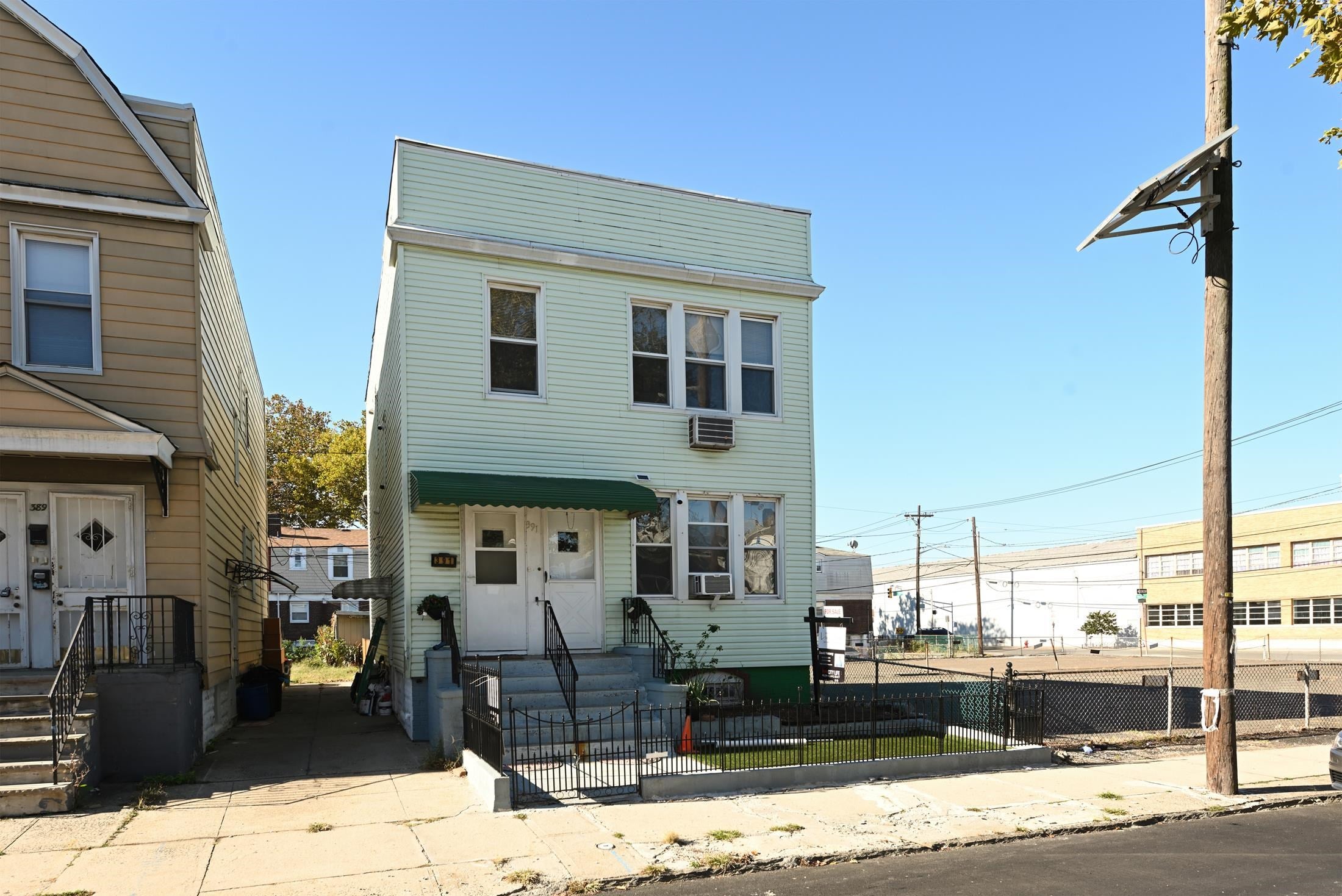 391 Van Nostrand Ave, Jersey City, NJ 07305